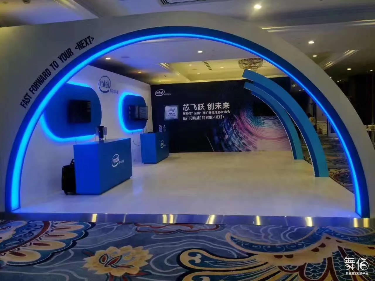异形舞台搭建 - 设备租赁