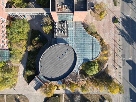 孙虎谈都市疗愈绿境：新山水设计方法论实践
