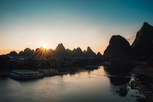 微型景观激活城市消极空间：山水比德孙虎的更新策略